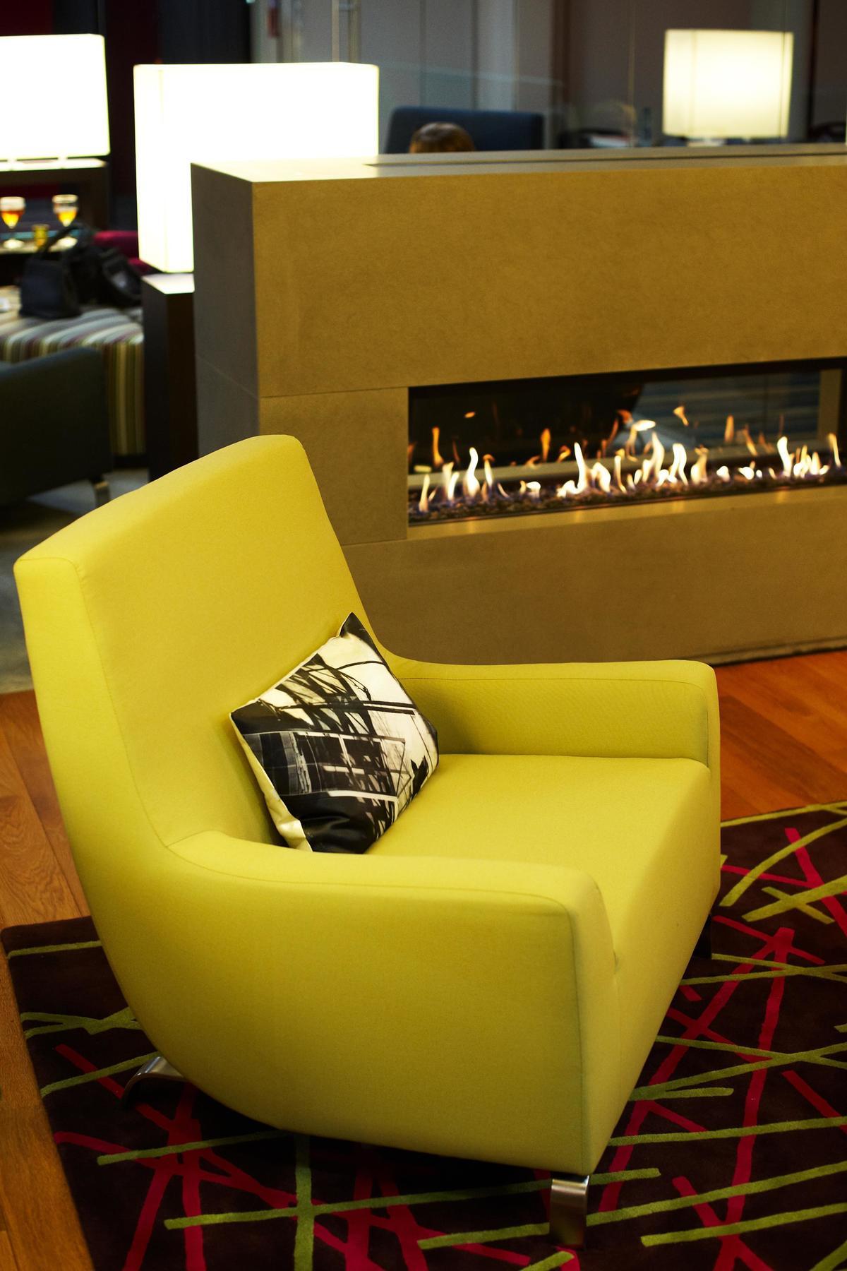 Aloft Schuman Hotel 3*